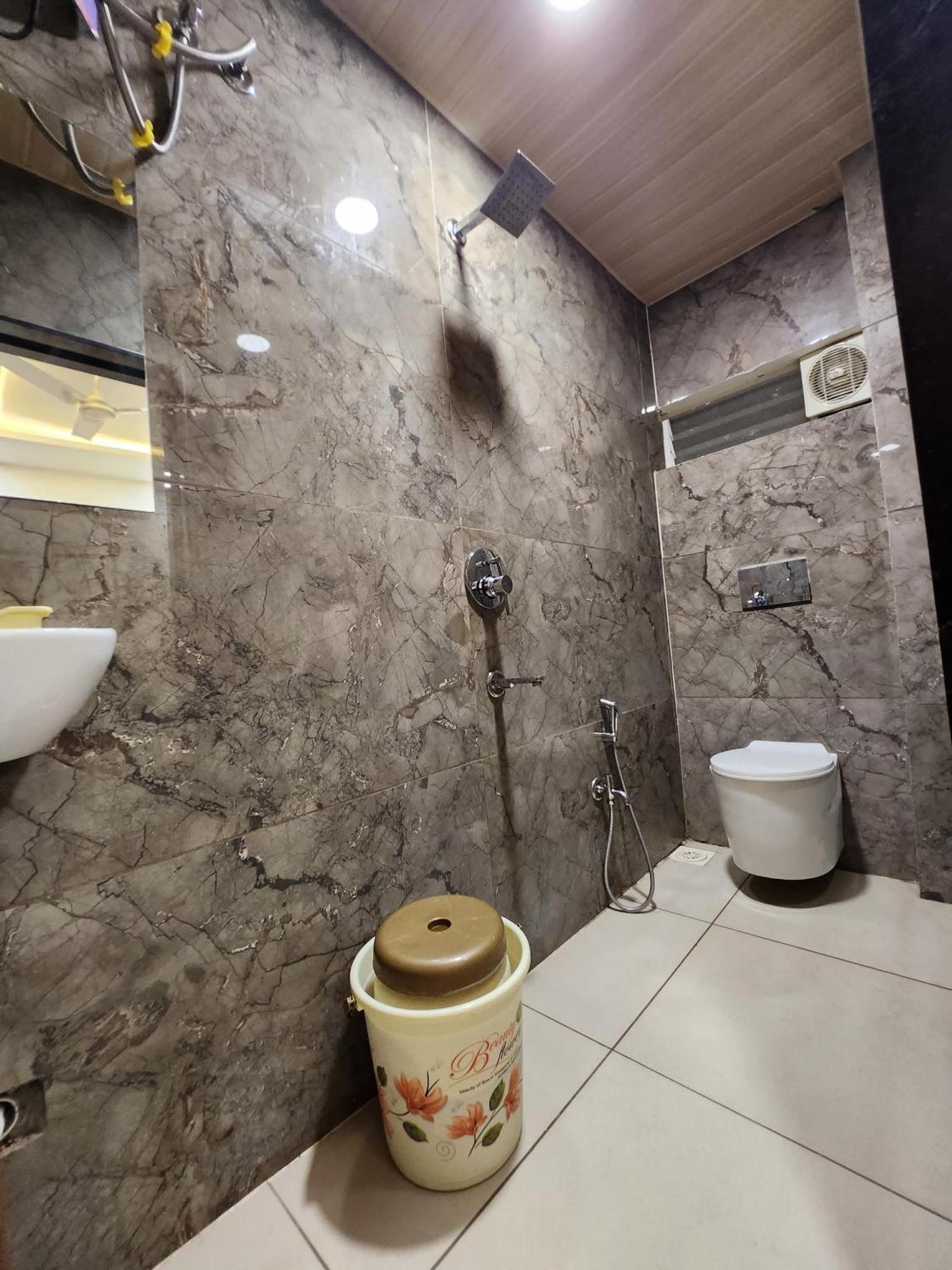 Hotel Anantshree Uddzsaín Kültér fotó